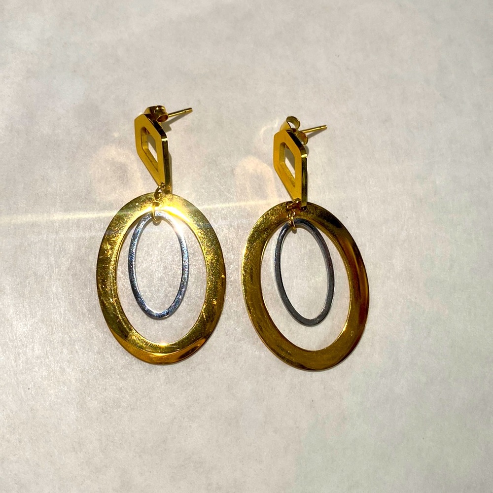 Bastta & Co. oval earrings